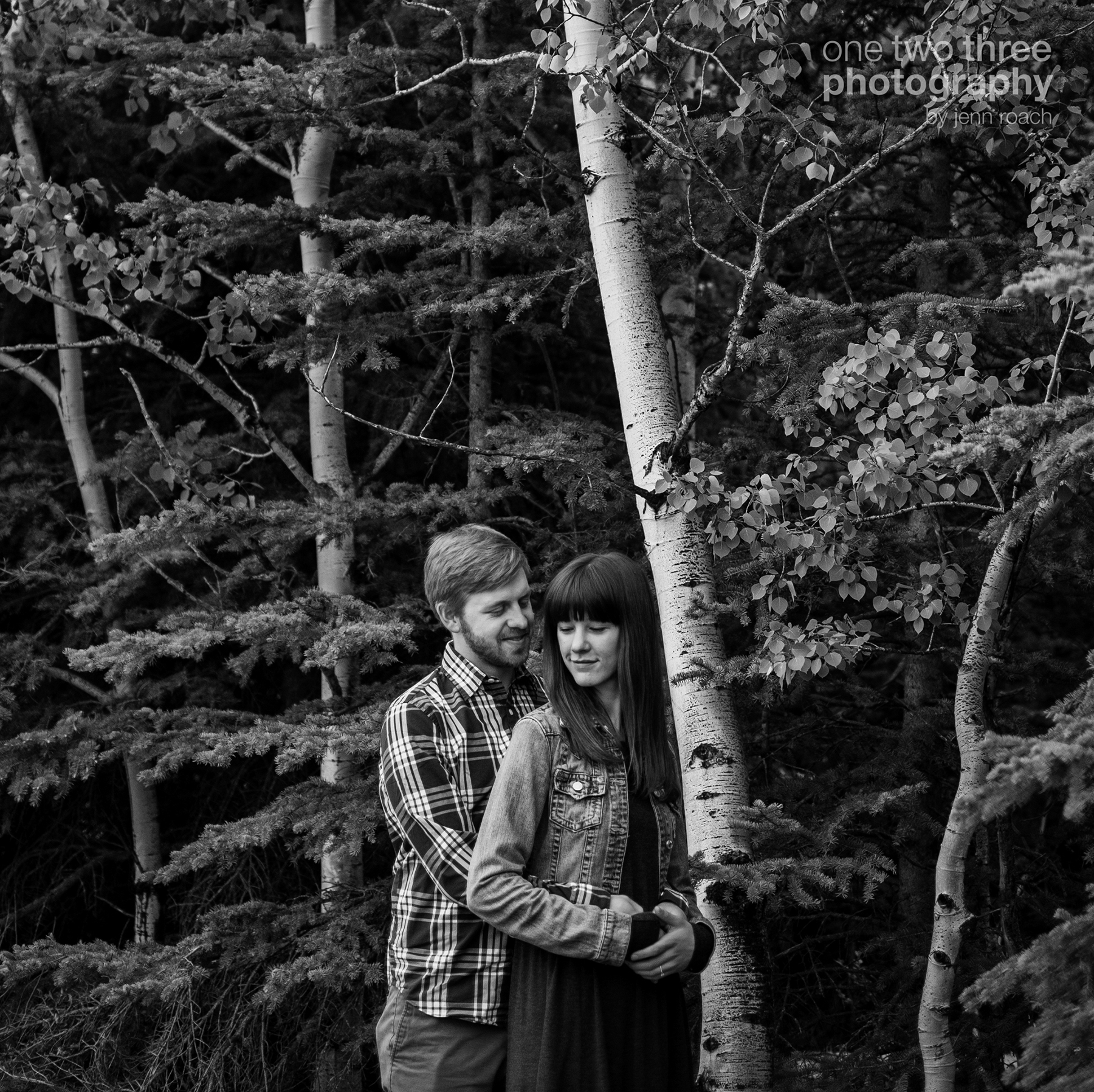 15 Anna Andrew Engagement Session in Fish Creek Park