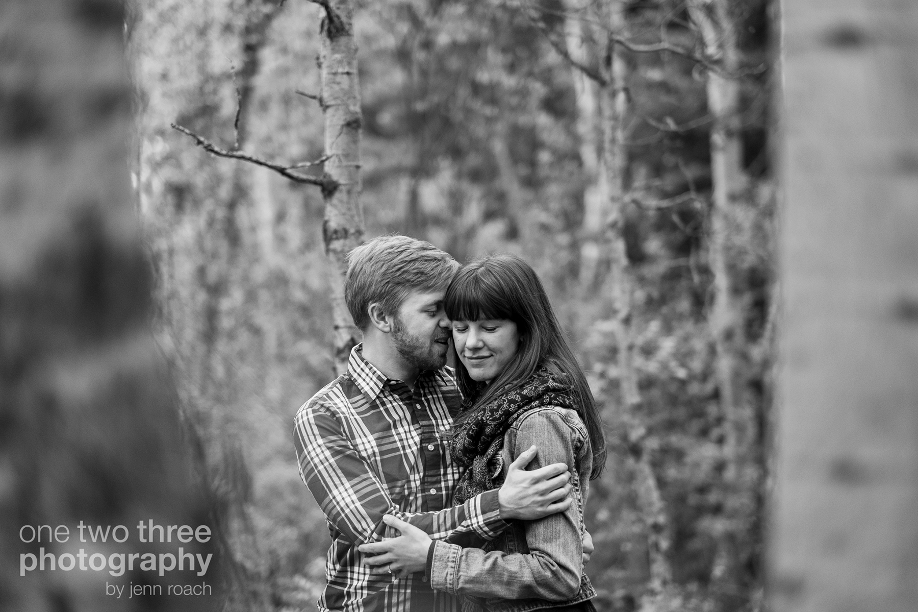 22 Anna Andrew Engagement Session in Fish Creek Park
